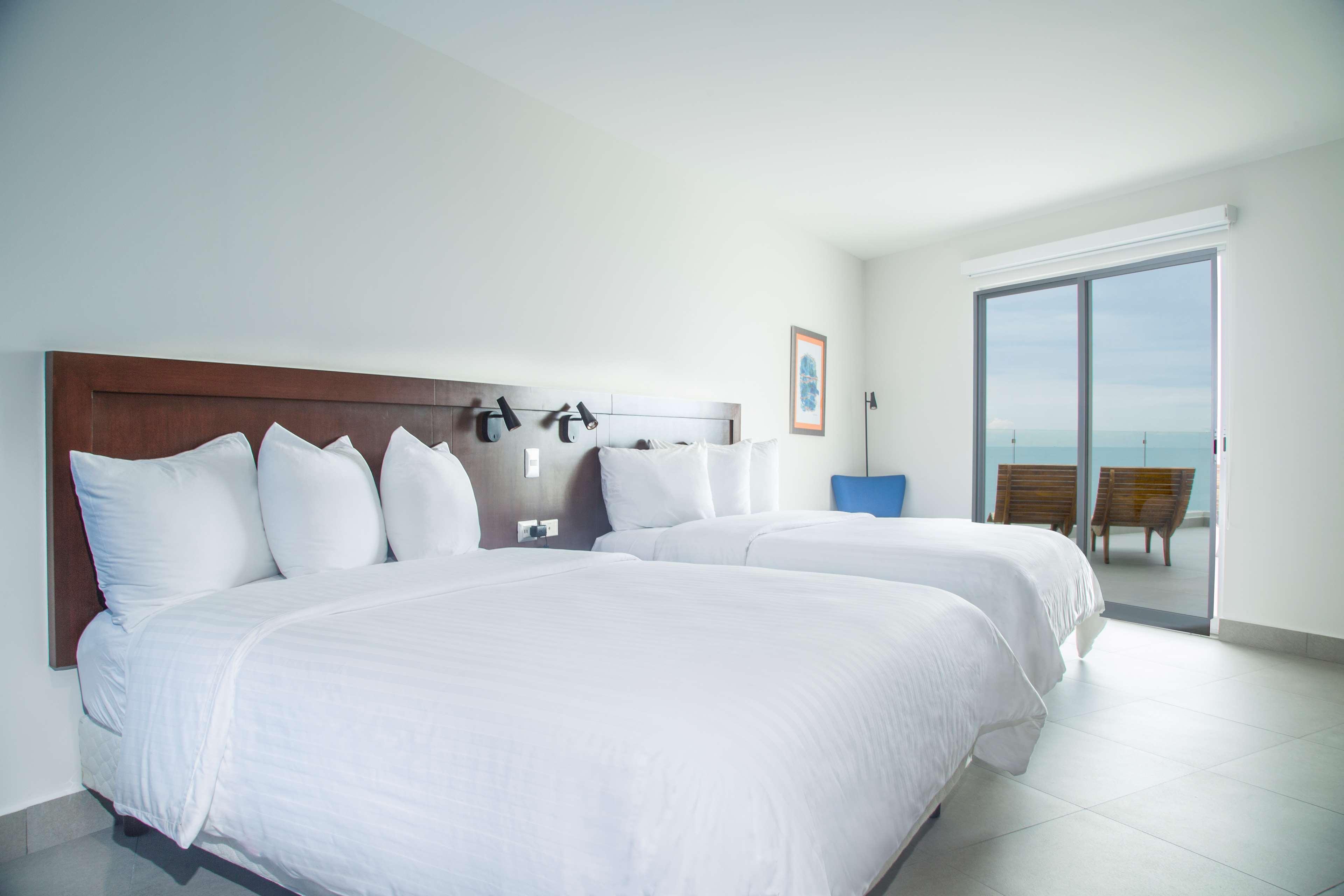 Park Inn By Radisson Mazatlán Esterno foto