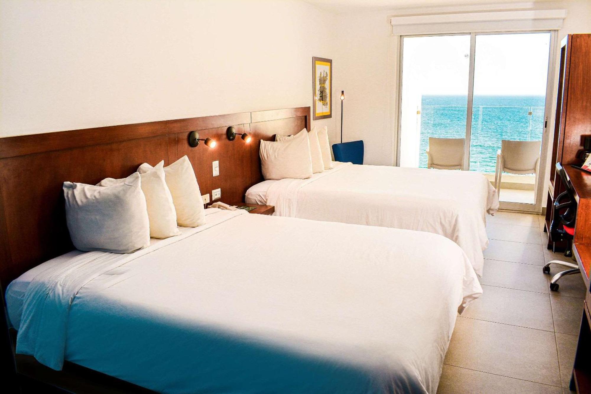 Park Inn By Radisson Mazatlán Esterno foto